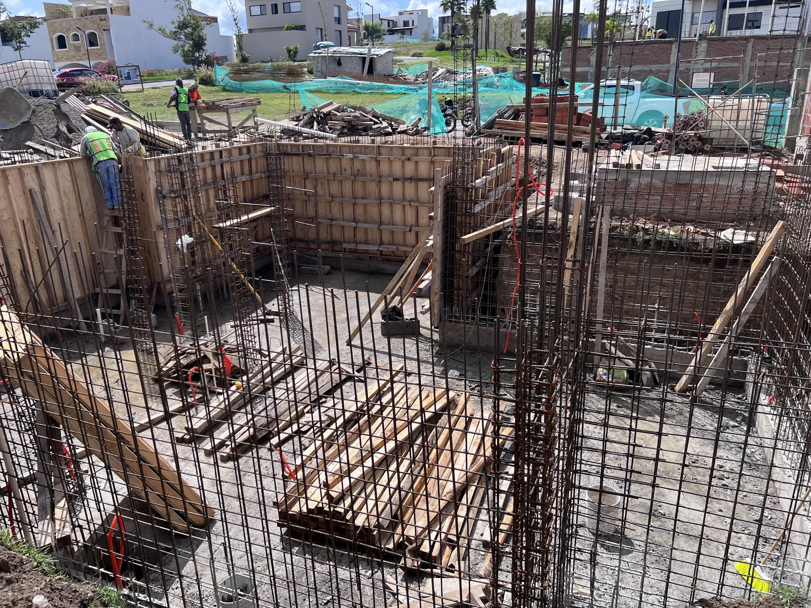 Proceso de construcción de casa residencial en Puebla